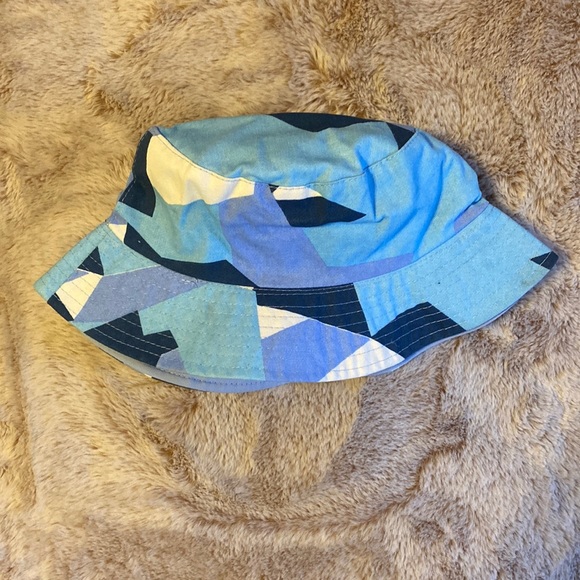 Patterned Reversible Bucket Hat - Picture 1 of 3